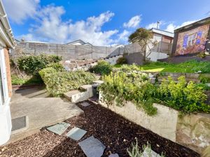 Photo 19- click for photo gallery